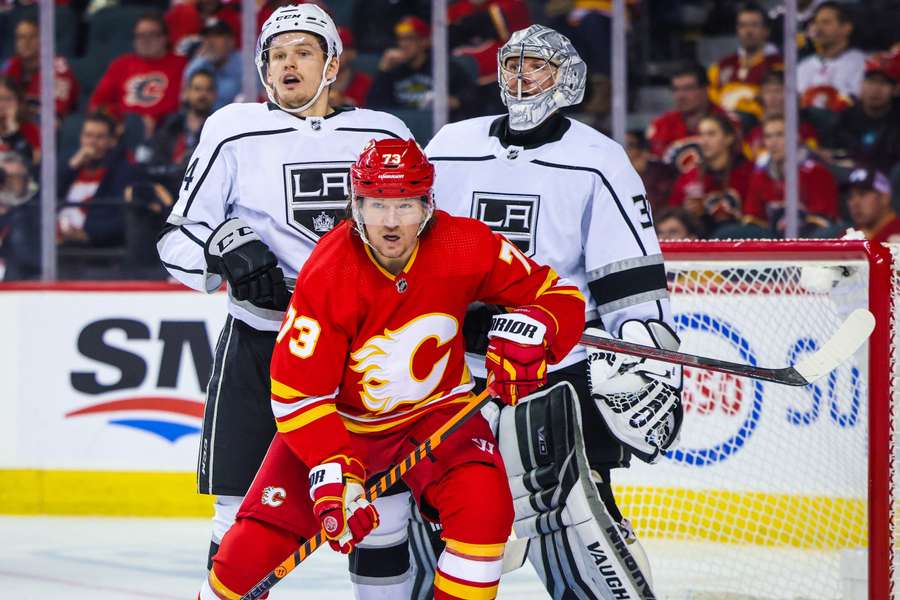 NHL roundup: Flames hold off Kings 6-5, Islanders extend the Senators poor run of form