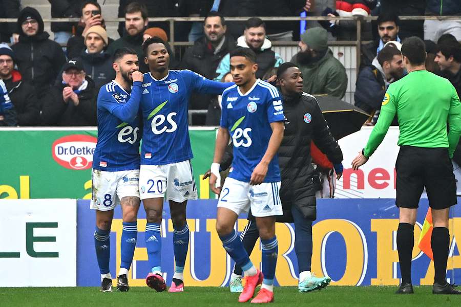 Angers vydřelo na půdě Lorientu první bod od září. Štrasburk ustál hodinové oslabení