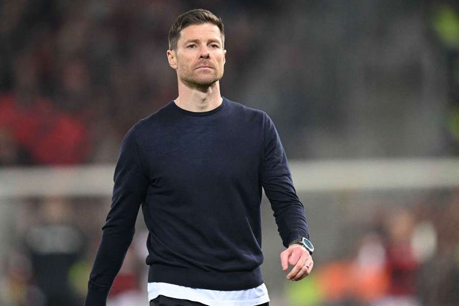 Xabi Alonso pode estar perto de despedida do Leverkusen