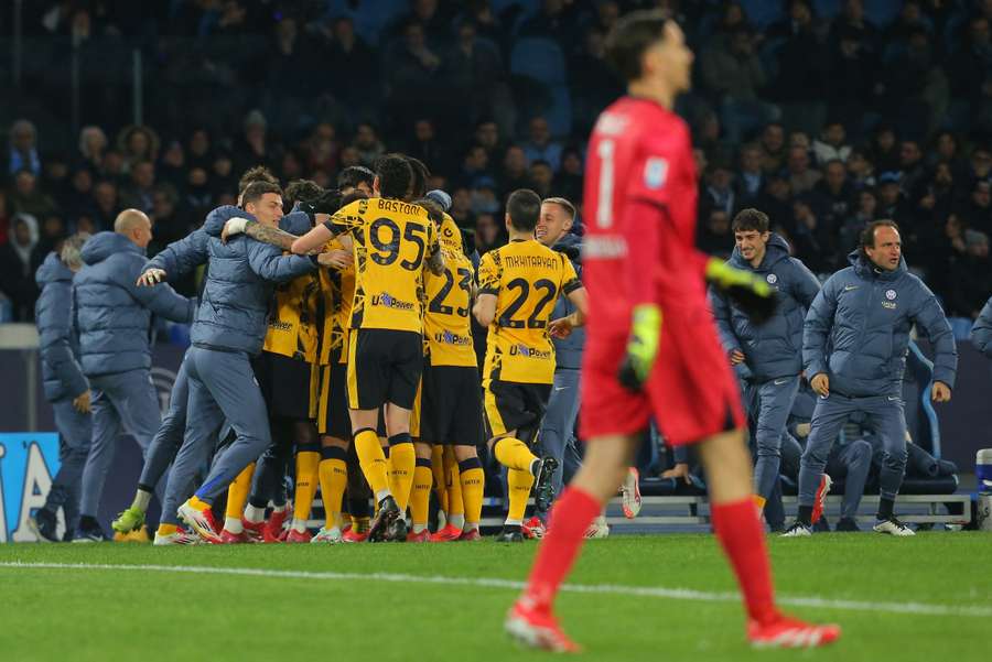 L'esultanza dell'Inter dopo il gol di Dimarco