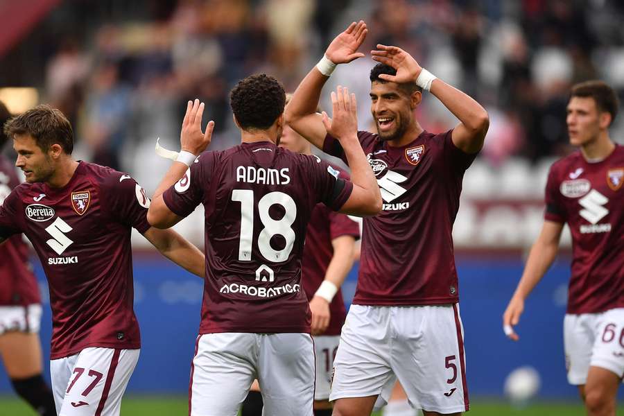 Che Adams festeggia il gol segnato all'Udinese