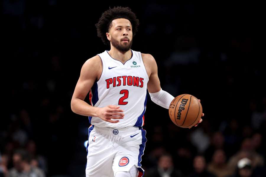 Triplo duplo para Cade Cunningham