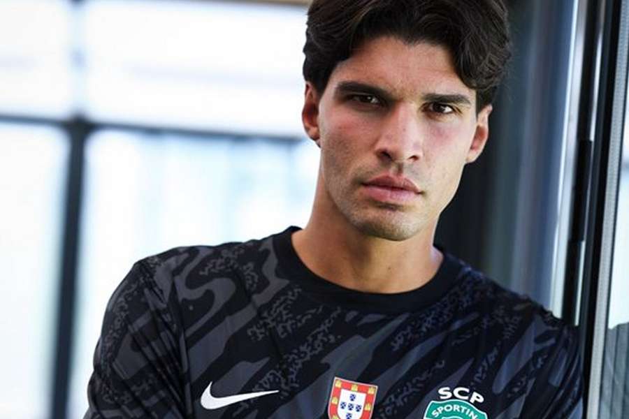 DONE DEAL: Ex-Everton keeper Virginia delighted making Sporting CP return