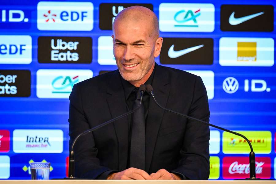 Zinedine Zidane a anunțat lotul Franței pentru duelurile din Liga Națiunilor Zinedine Zidane a anunțat lotul Franței pentru duelurile din Liga Națiunilor