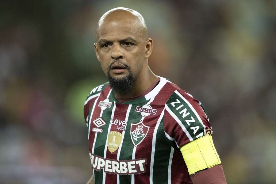 Felipe Melo foi expulso após empurrar assessor de imprensa do Atlético-GO