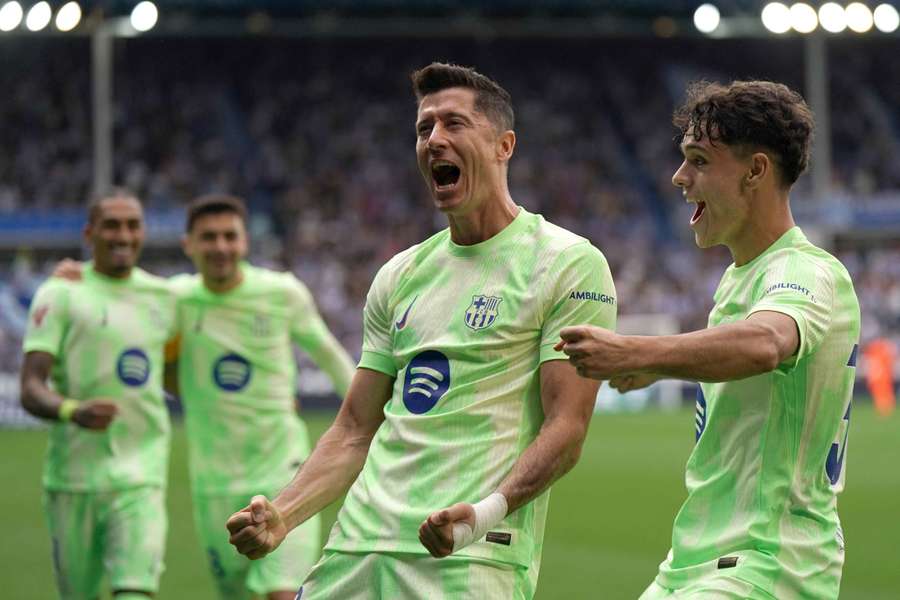 Barcelona venceu com show de Lewandowski