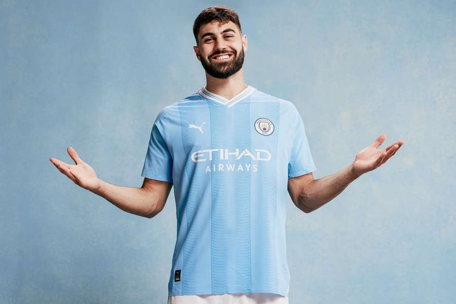 Josko Gvardiol com a camisola do Manchester City