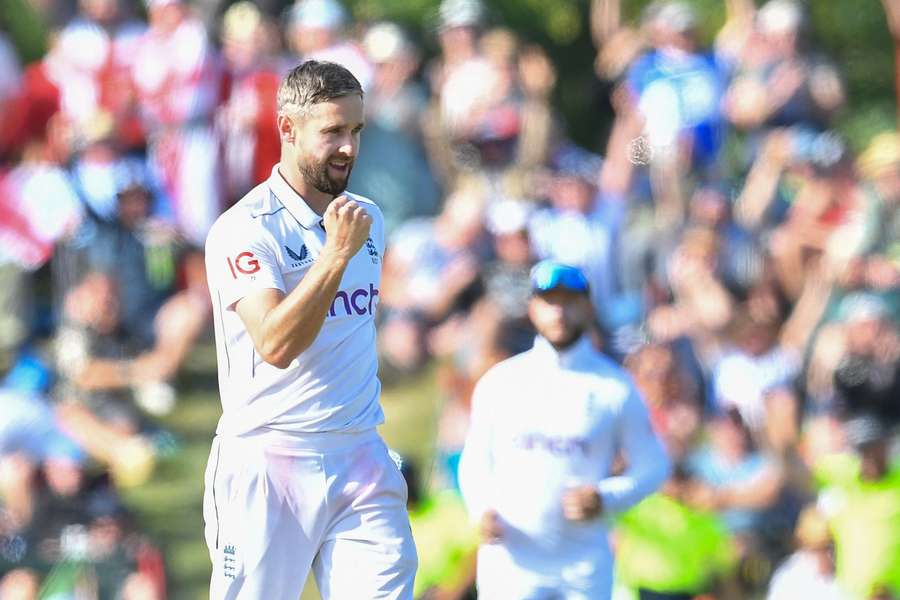 Woakes in action for England against New Zealand