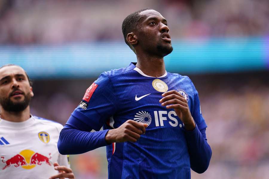 Tosin Adarabioyo ao serviço do Benfica Tosin Adarabioyo ao serviço do Benfica