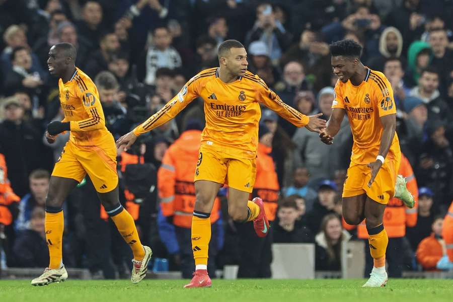 Real Madrid otočil výsledok a vyhral na pôde Manchestru City.