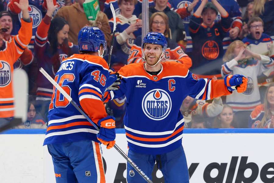 McDavid sa môže tešiť na ďalšiu Art Ross Trophy.