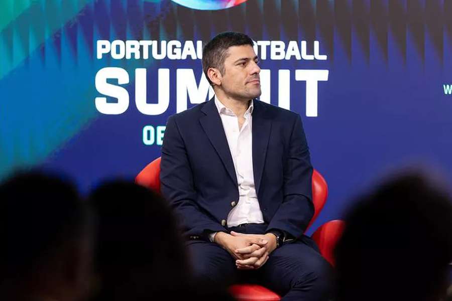 Francisco Neto, selecionador feminino de futebol Francisco Neto, selecionador feminino de futebol