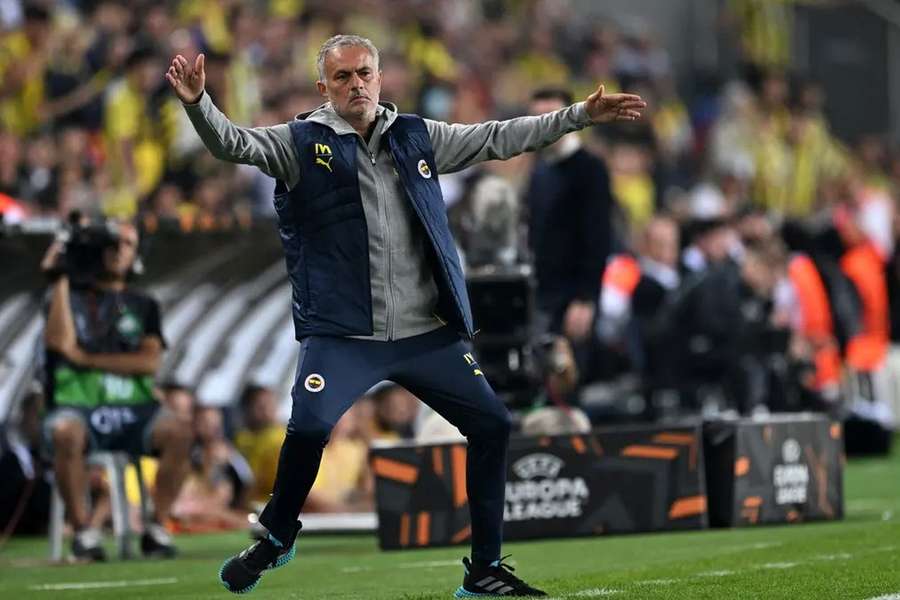 Antrenorul lui Fenerbahçe, José Mourinho