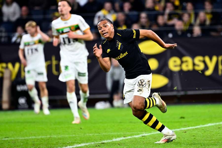 Filling em ação pelo AIK Filling em ação pelo AIK