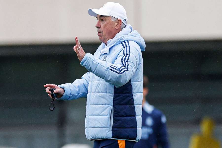 Ancelotti, durante el entrenamiento previo al derbi ante el Rayo