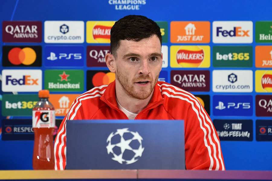 Liverpool doit donner au public "de quoi s'enthousiasmer", selon Robertson