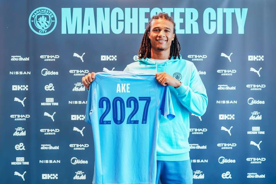 Nathan Aké verlengt contract bij Manchester City tot 2027