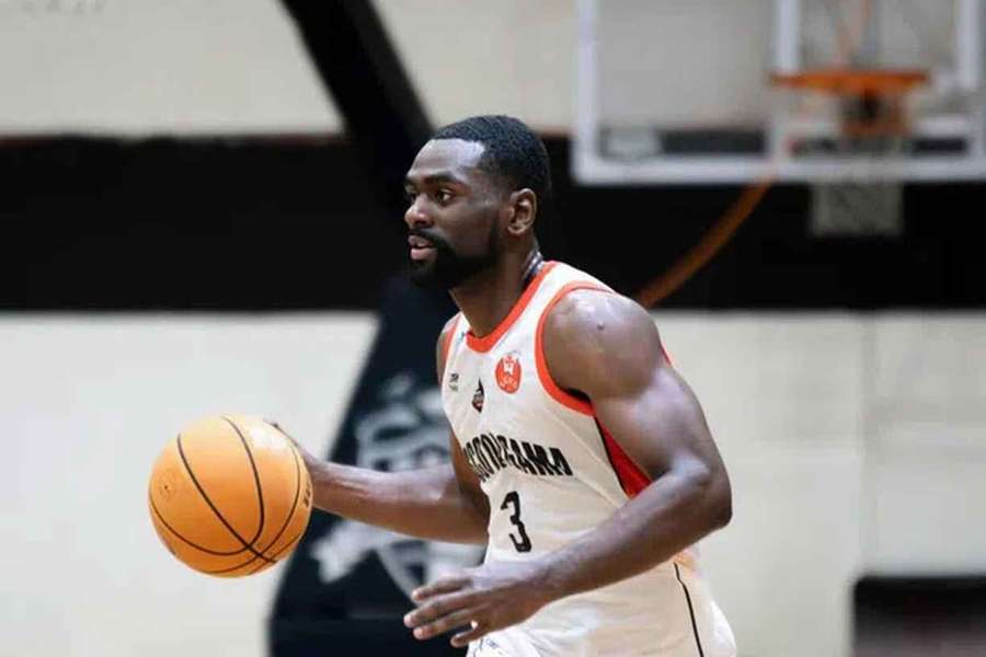 Zavian McLean em ação Zavian McLean em ação