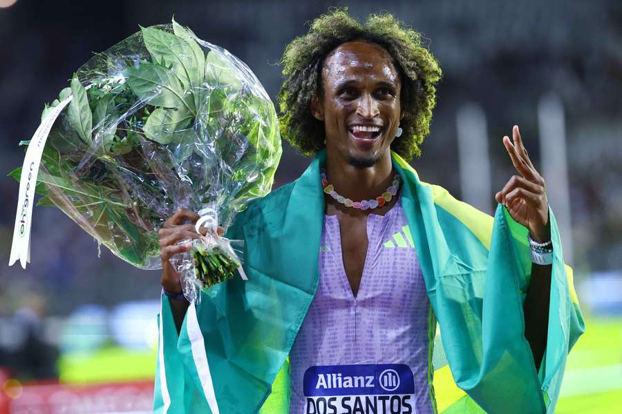Dos Santos, brillante en Bruselas Dos Santos, brillante en Bruselas