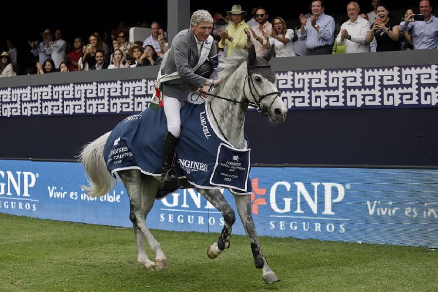 Ludger Beerbaum in 2022 bij een gewonnen wedstrijd in Mexico