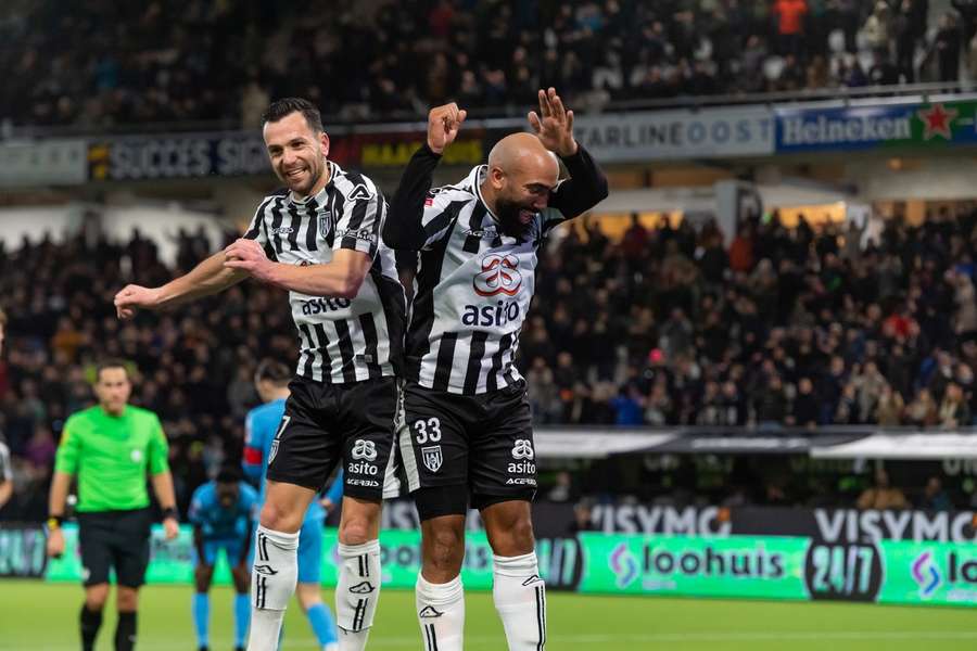 Heracles heeft de supervorm definitief hervonden met zevenklapper tegen Telstar