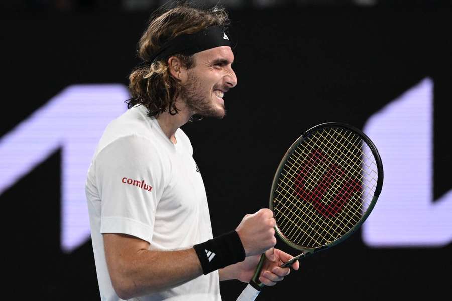 Tsitsipas enfrentará o russo Karen Khachanov em sua quarta semifinal de Aberto da Austrália