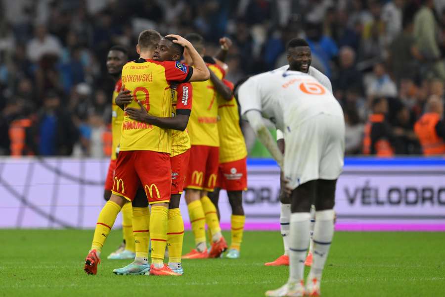 El Lens sigue por detrás del PSG