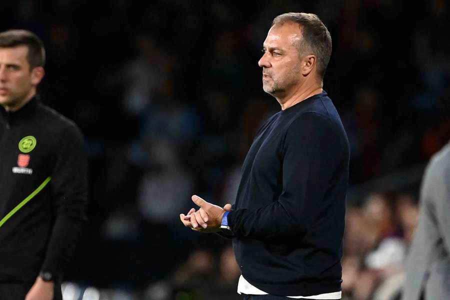 Hansi Flick in panchina durante Celta Vigo-Barcellona