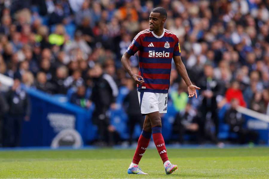Isak missed Newcastle's last match at Arsenal due to a groin injury