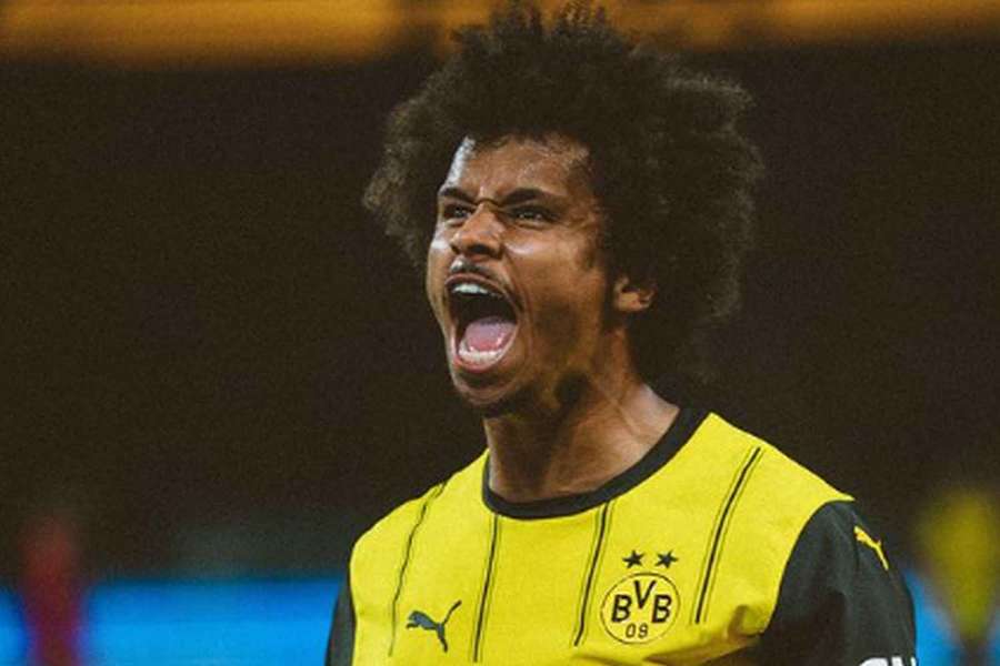 Karim Adeyemi vstřelil za Dortmund v Lize mistrů hattrick proti Celticu