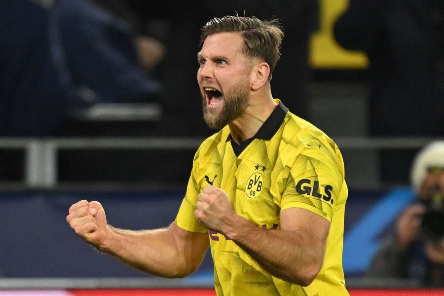 Füllkrug abriu o placar para o Dortmund contra o Newcastle