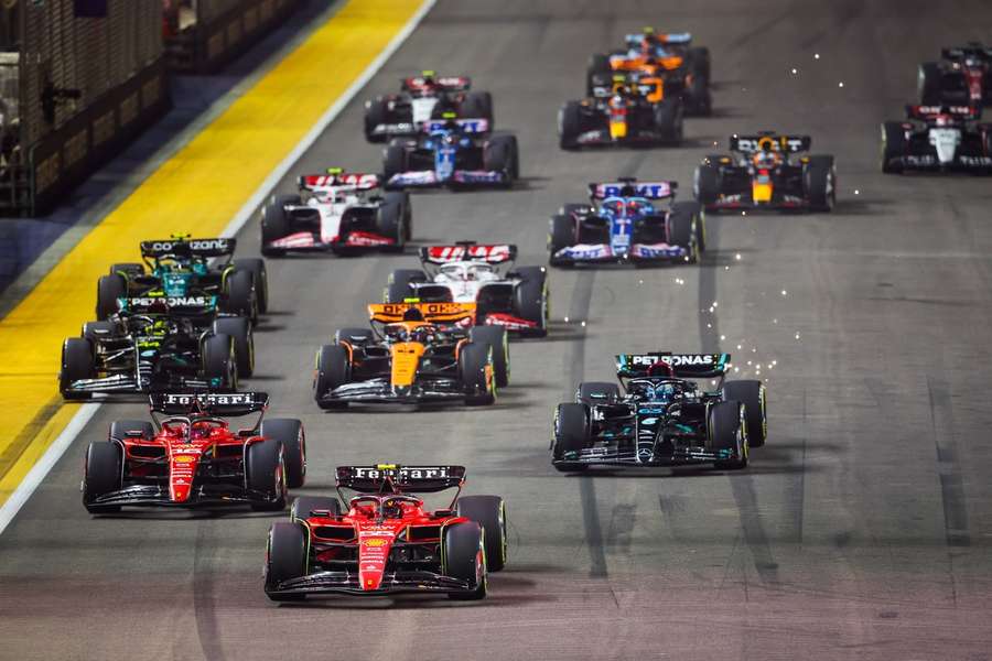 Start în marele premiu de Formula 1 din Singapore Start în marele premiu de Formula 1 din Singapore
