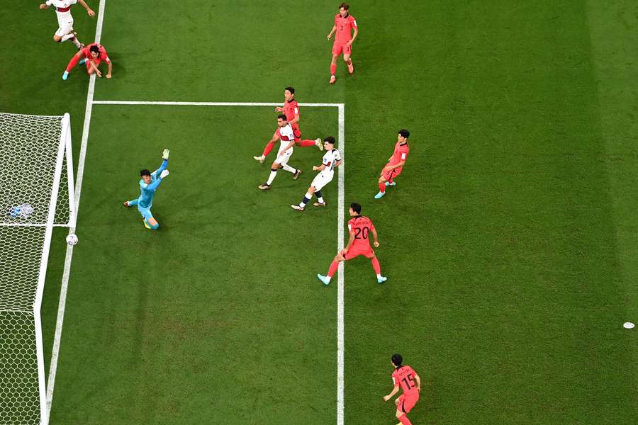 Ricardo Horta înscrie pentru 1-0 Ricardo Horta înscrie pentru 1-0