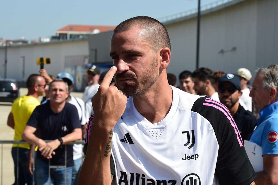 Bonucci a fost exclus din lot și se antrenează separat de colegii săi, în timp ce Juventus îi caută echipă