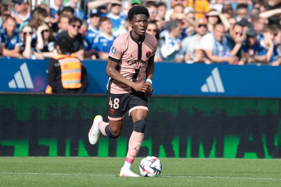 Axel Tape chega ao Leverkusen proveniente da equipa de juniores do PSG