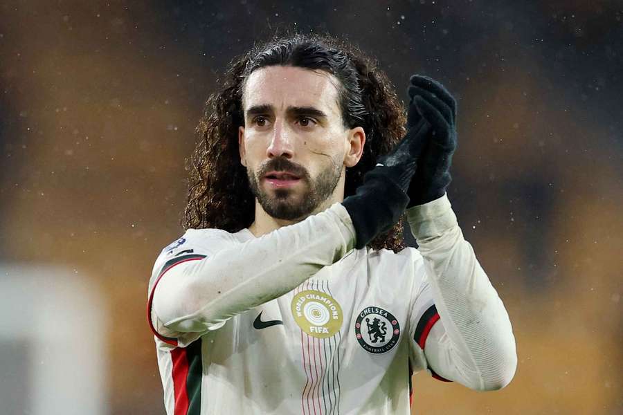 Cucurella ao serviço do Chelsea