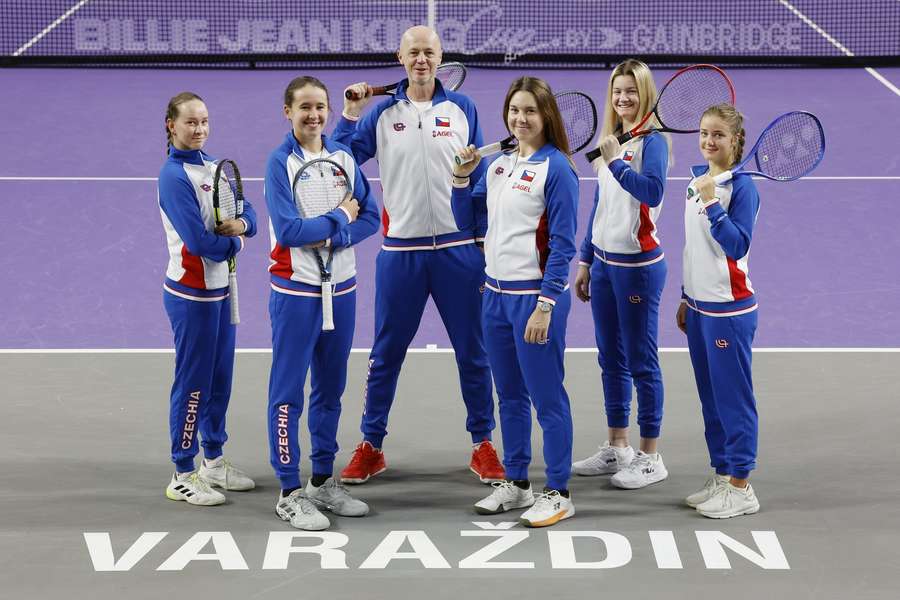 Složení národního týmu pro baráž BJK Cupu.