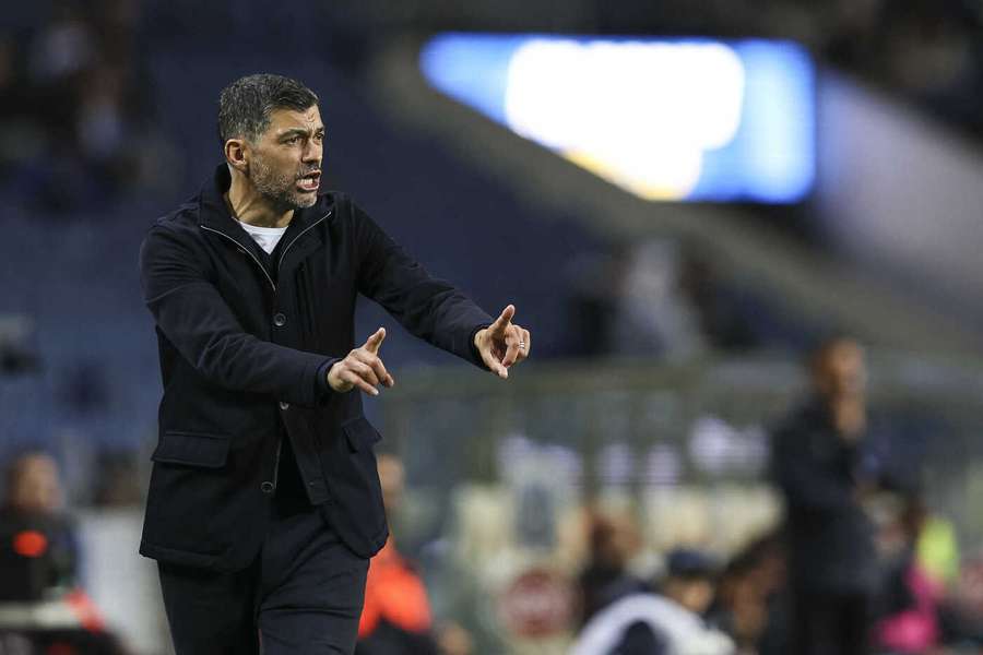 O técnico portista diz que a equipa está preparada apesar das ausências