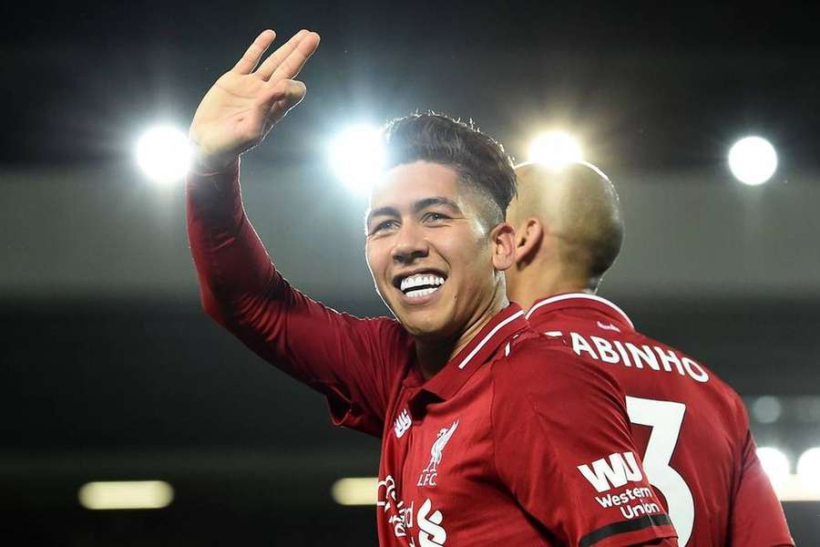 Roberto Firmino despede-se oito anos depois de ter chegado ao Liverpool