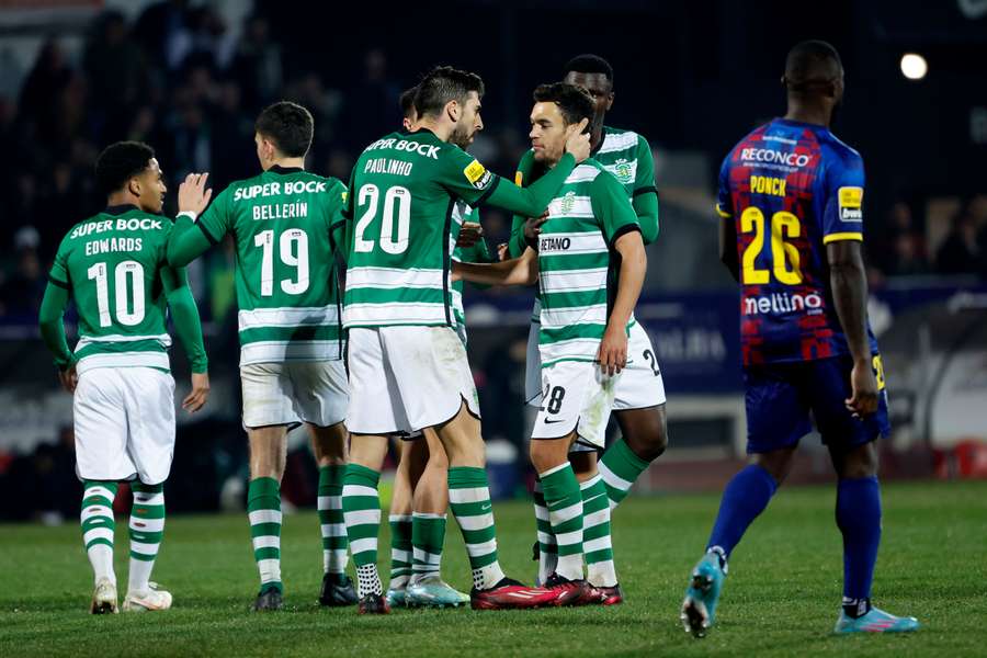 O Sporting escorregou em casa, mas tenta na Dinamarca o acesso aos oitavos de final da Liga Europa