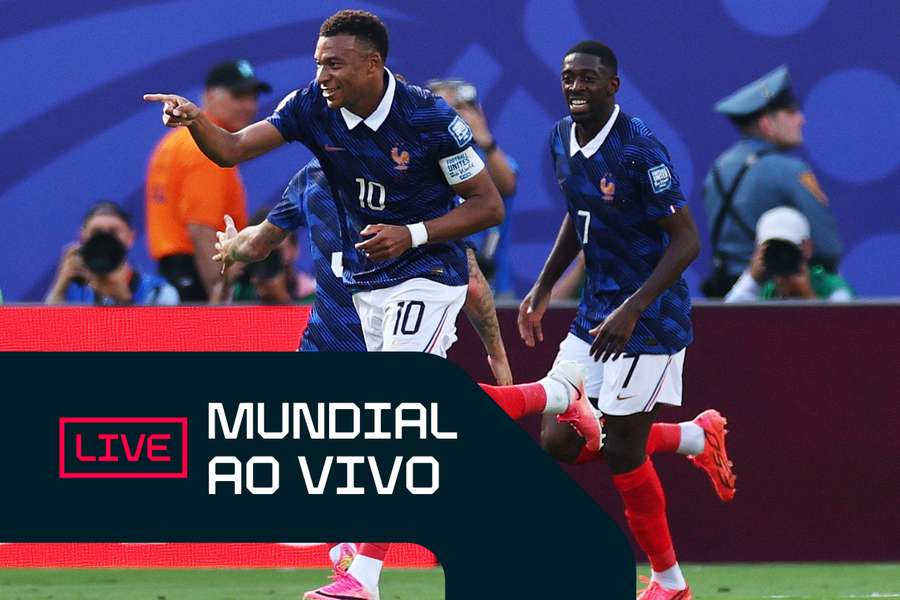 Mbappé bisou diante da Suécia