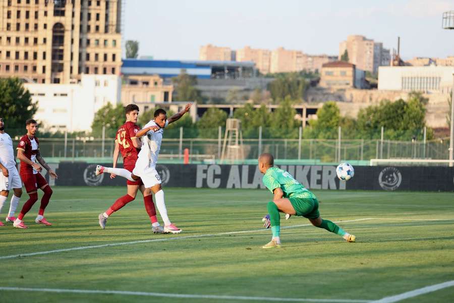 Meciul tur de la Yerevan s-a încheiat la egalitate între Alashkert și CFR, 1-1 Meciul tur de la Yerevan s-a încheiat la egalitate între Alashkert și CFR, 1-1