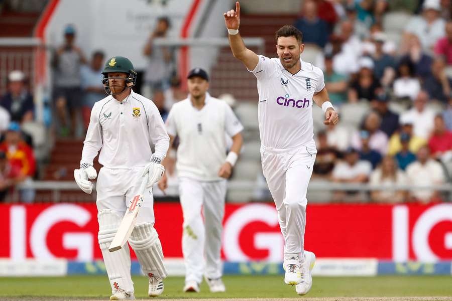 England's Anderson incomparable after another show of swing in South Africa victory