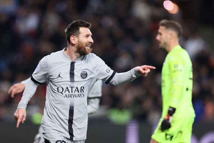 Lionel Messi dal vítězný gól PSG proti Montpellier.