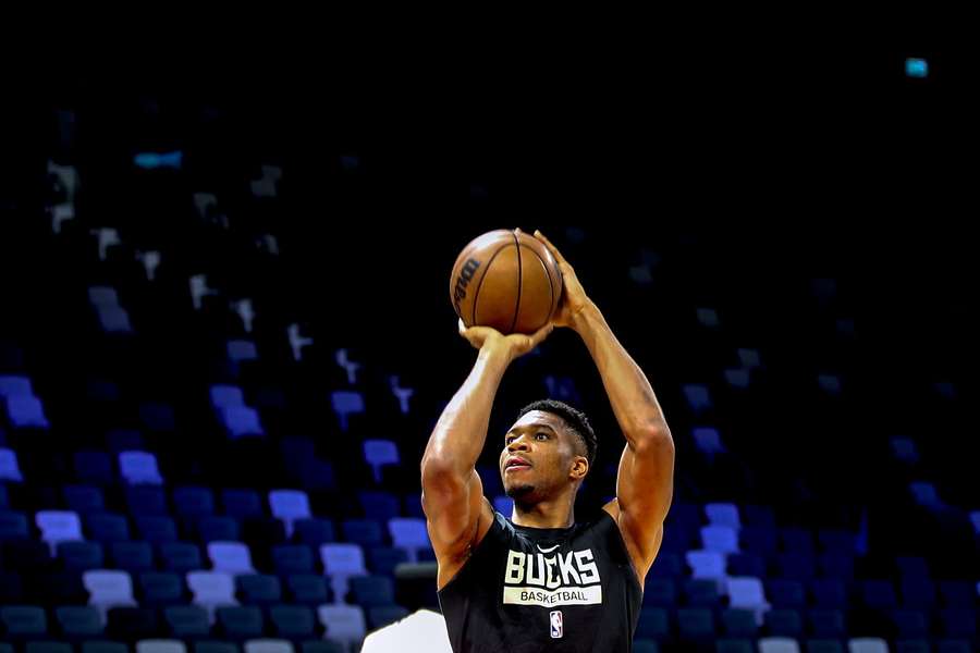 Milwaukee Bucks vrezen voor zware knieblessure bij stepspeler Giannis Antetokounmpo