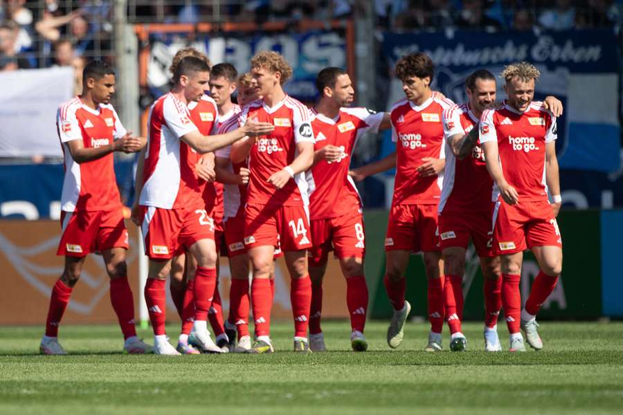 Benedict Hoolerbach festeggia dopo il gol dello 0-1 dell'Union