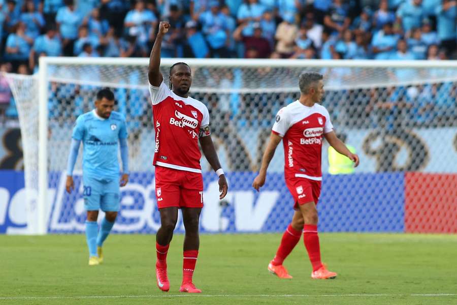 Rodallega celebra su gol en la Copa Libertadores