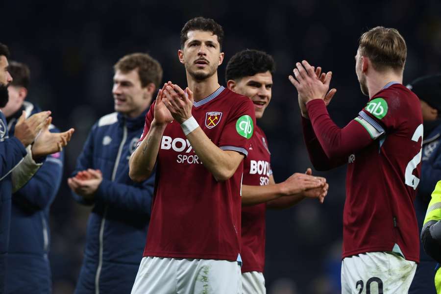 Guido Rodríguez a caminho do Valência