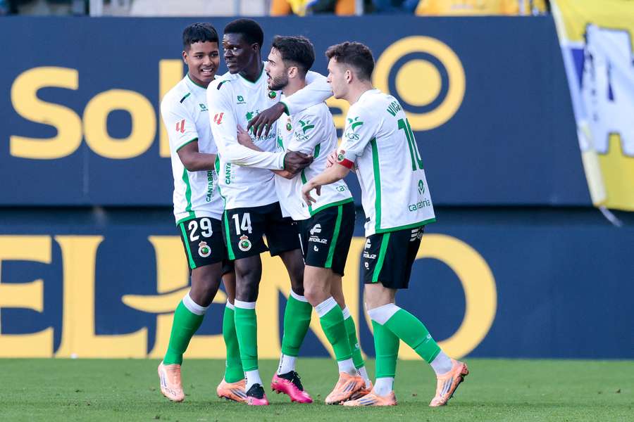 El Racing se gana el aplauso del planeta fútbol con los precios de la Copa