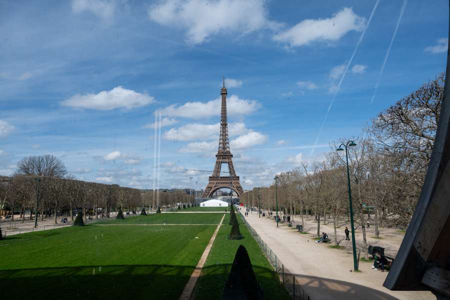 A Torre Eiffel em Paris, casa dos próximos Jogos Olímpicos